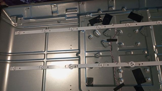 Как не нужно менять led подсветку в телевизоре Starwind sw-led43sb301. смотреть онлайн