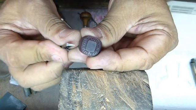 Grabado en cera de anillo de grado. смотреть онлайн