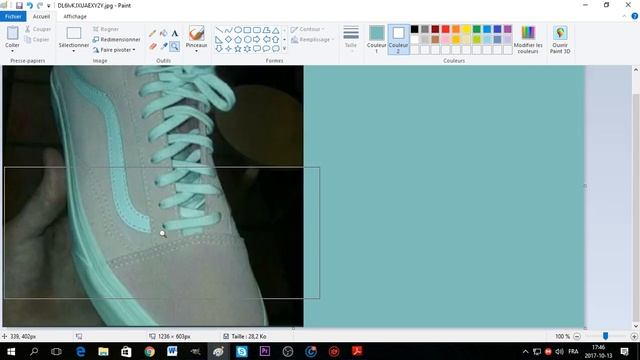 IS THE SHOE MINT AND GREY OR WHITE AND PINK смотреть онлайн