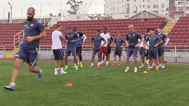 31.07.2015 - Предматчевая тренировка "Олимпика" на стадионе "Колос" в Борисполе смотреть онлайн