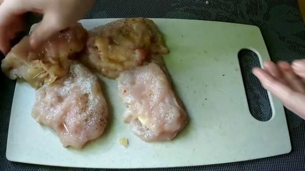 Куриные конвертики с начинкой в сливочно - шпинатном соусе🥬🧄🍽️