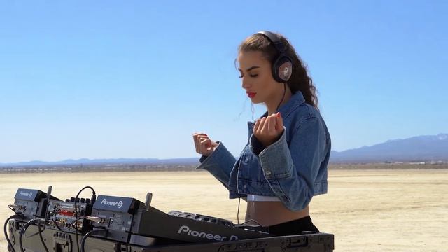 DeepMe - Live @ El Mirage Lake , California смотреть онлайн