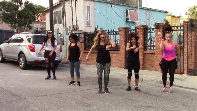 ZUMBA TYGA AYY MACARENA смотреть онлайн