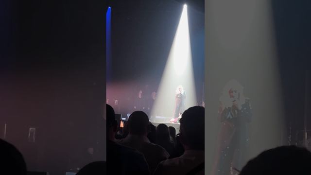 Lara Fabian - Je Souis Malade - Budapest 2024 смотреть онлайн