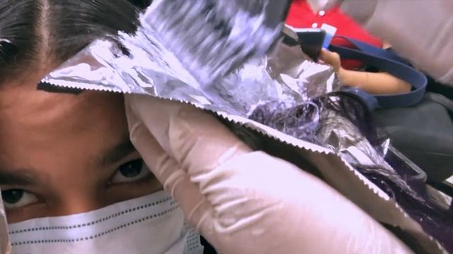 DYING MY HAIR PURPLE! смотреть онлайн