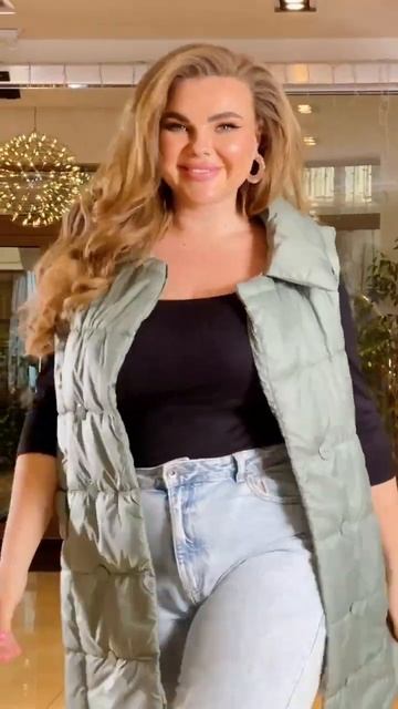 Жіноча жилетка длинная великого розміру 48-62 плащівка Lake на синтепоні 150 на гудзиках смотреть онлайн