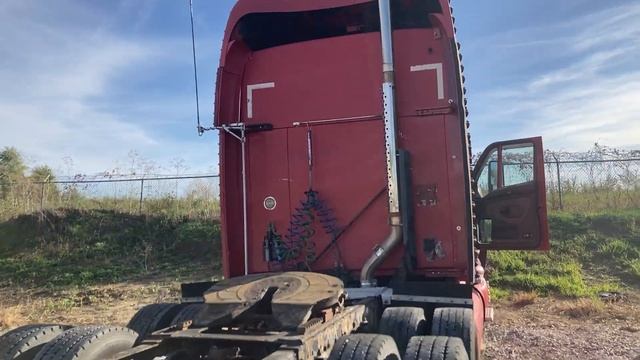 2000 Kenworth T2000 - Parts Unit 00KN152 смотреть онлайн