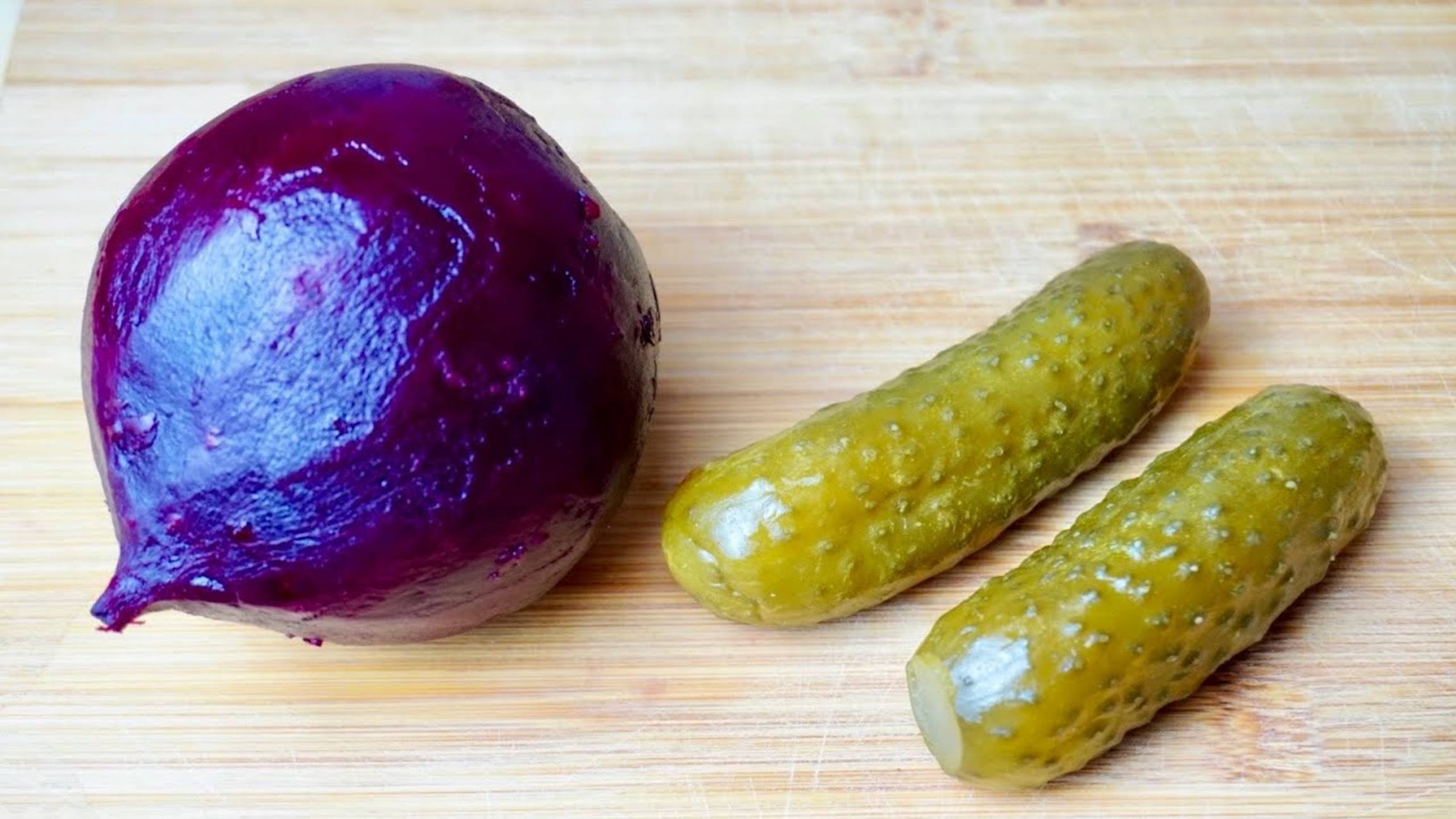 Беру СВЕКЛУ и солёные огурцы! Готовлю потрясающий салат! Вкусный рецепт из простых продуктов! смотреть онлайн