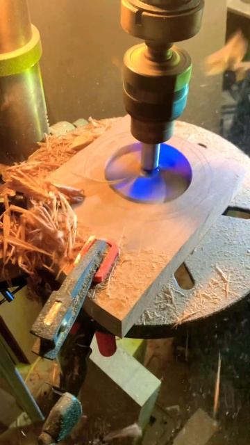 Drill press action. #shorts #woodcarving #diy #woodworking #art #fun #woodart #shortsfeed #tools смотреть онлайн