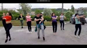 Мама я танцую под нашу босую