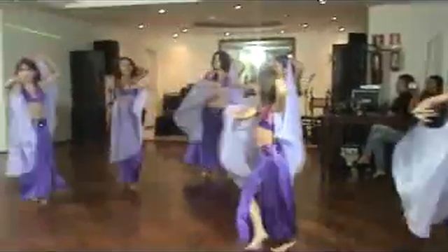 Haifa Wehbe - Agoul Ahwak: Lânia e Thaís смотреть онлайн