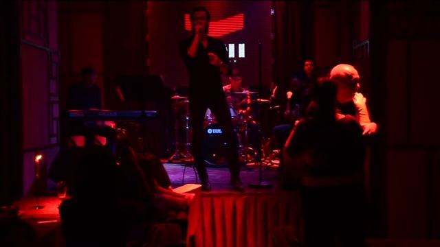 David Rodríguez & Imagine Band - Yerevani Gishernerum (Armenian/Spanish Version) смотреть онлайн