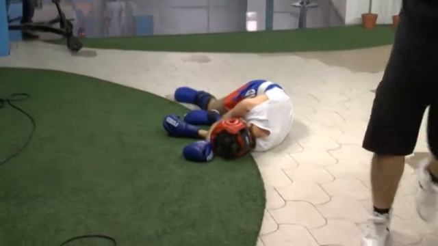 После Пятницы - НЕ-РУ-ШИ-МЫЙ! - (Анонс 19.01.2013) смотреть онлайн