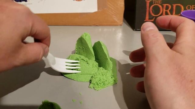 Kinetic sand unboxing and playing смотреть онлайн