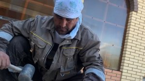 Автостоянка из природного камня 8 см толщиной. Режевской гранит