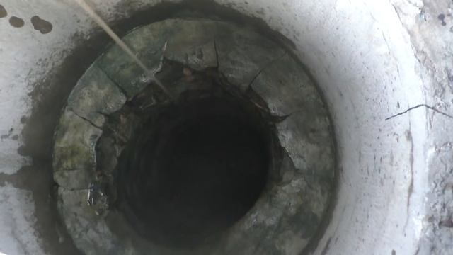Поисковый магнит в колодце.Застряла голова в ведре смотреть онлайн