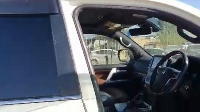 Landcruiser ZX 2018 at chaman border Quetta #landcruiser #quetta #chamanborder walk around Review смотреть онлайн