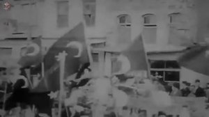 Измирский марш («В горах Измира»).