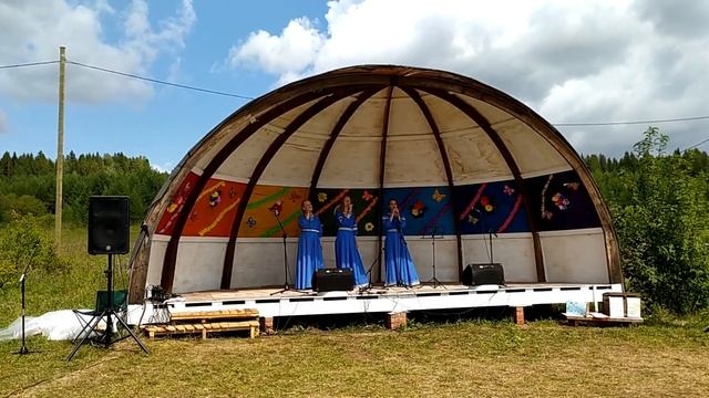 Ансамбль Реченька на фестивале Уральский Хоровод - 2023 смотреть онлайн