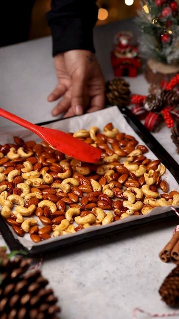 #HoneyRoastedNuts #Roastednuts #Holidayrecipes #christmasrecipe смотреть онлайн