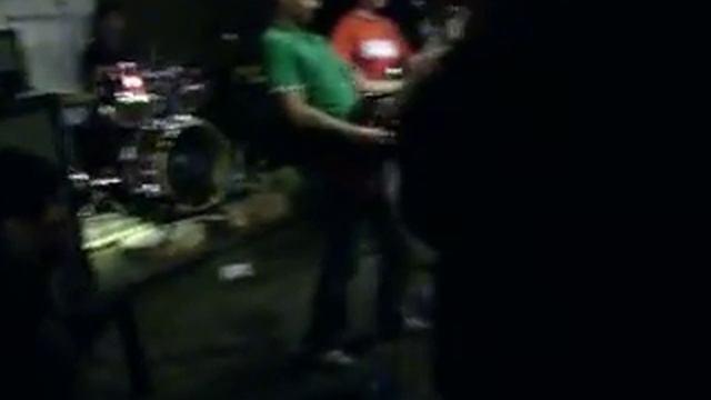 Электрогуманные уничтожители - Пиписька смотреть онлайн