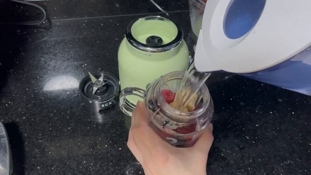 I bought a cute smoothie machine | weightloss | mason jar blender | smoothie recipe | double cup смотреть онлайн
