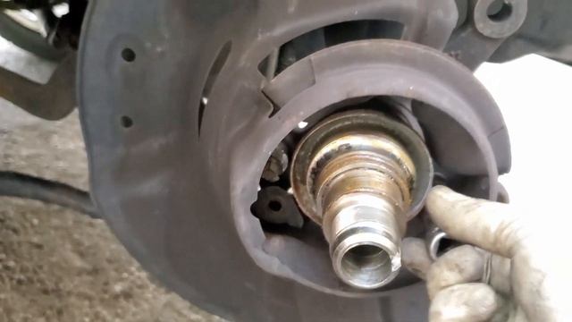 Bmw e34 Wymiana Łożyska | Wheel Bearing Replacment смотреть онлайн