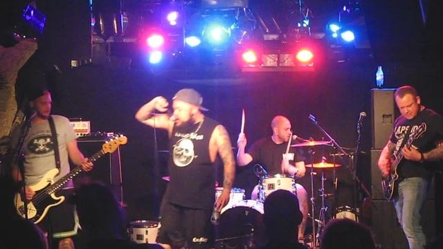 Gorilla Brawl live at PRE-OBENUSE FEST 2 Werk21 Dynamo Zürich Switzerland смотреть онлайн