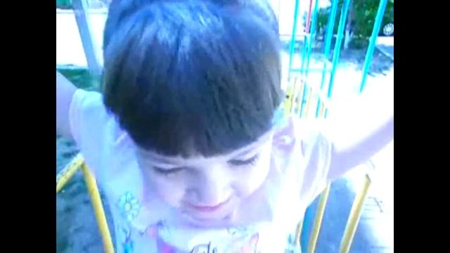 гуляем на площадке! смотреть онлайн