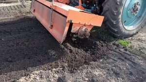 Работаем почвофрезой на МТЗ 82.