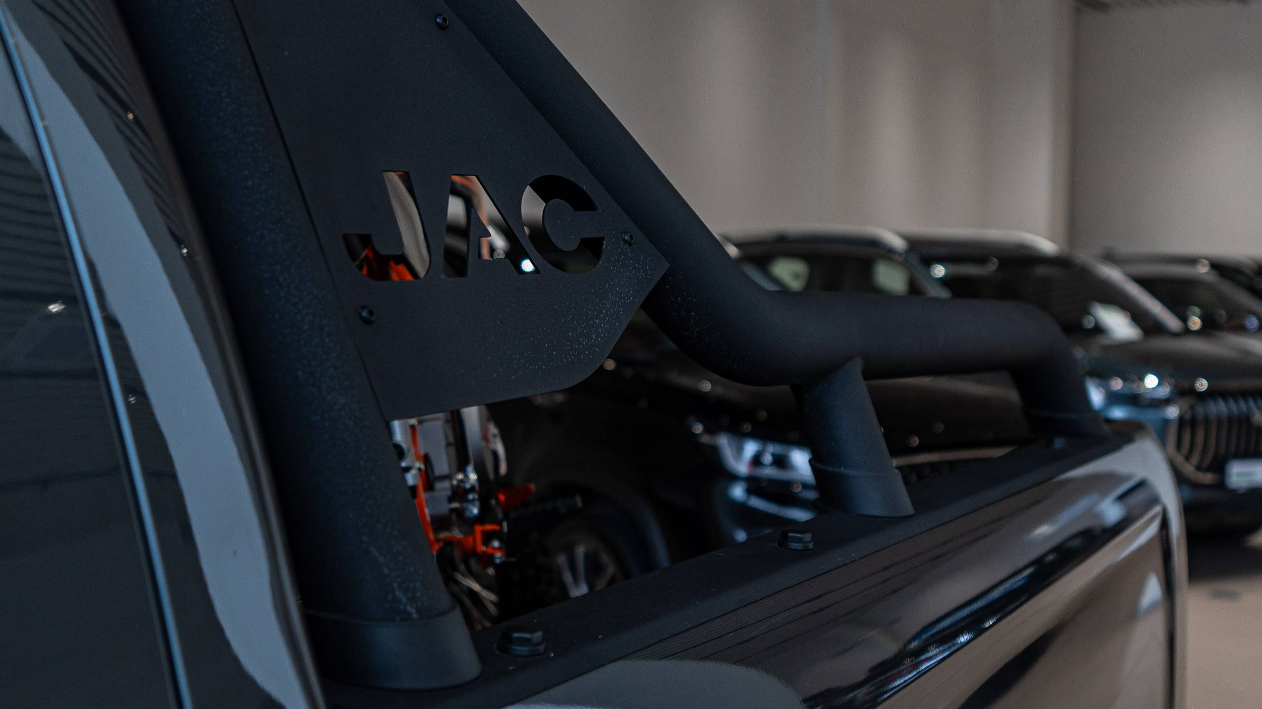 JAC T9 (EXPLORE) Серая платина смотреть онлайн