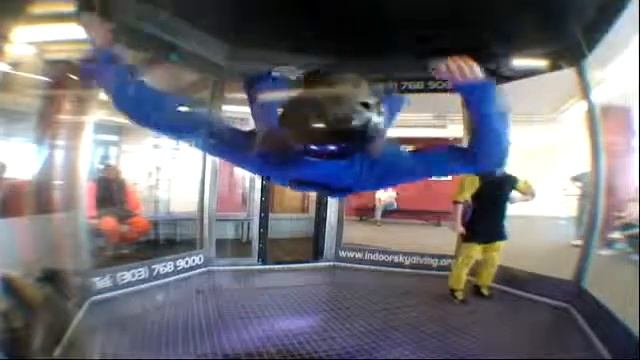 Mike's Indoor Skydiving Part 3 смотреть онлайн