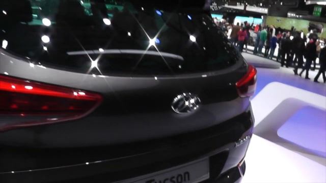 Hyundai Tucson 2015 vs Audi Q3 2015 смотреть онлайн