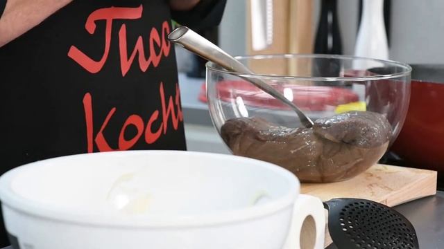 Theo kocht "Sauerbraten" (kochstudio DER MAINZER) смотреть онлайн