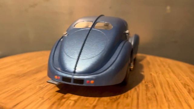 1:18 Bugatti Type 57 SC Atlantic