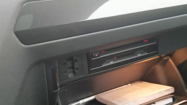 2020 VW Tiguan 2.0T SEL Premium R-Line 4Motion смотреть онлайн