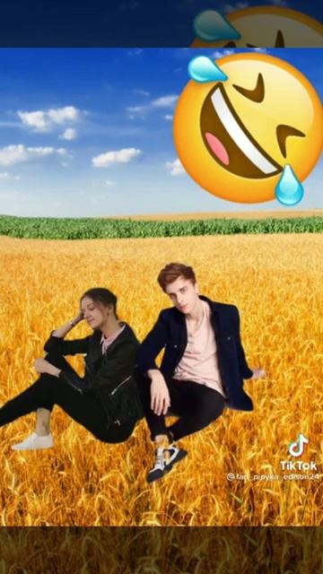 Всем привет Это это ролик от Lada 4 который выгоняет компоты смотреть онлайн