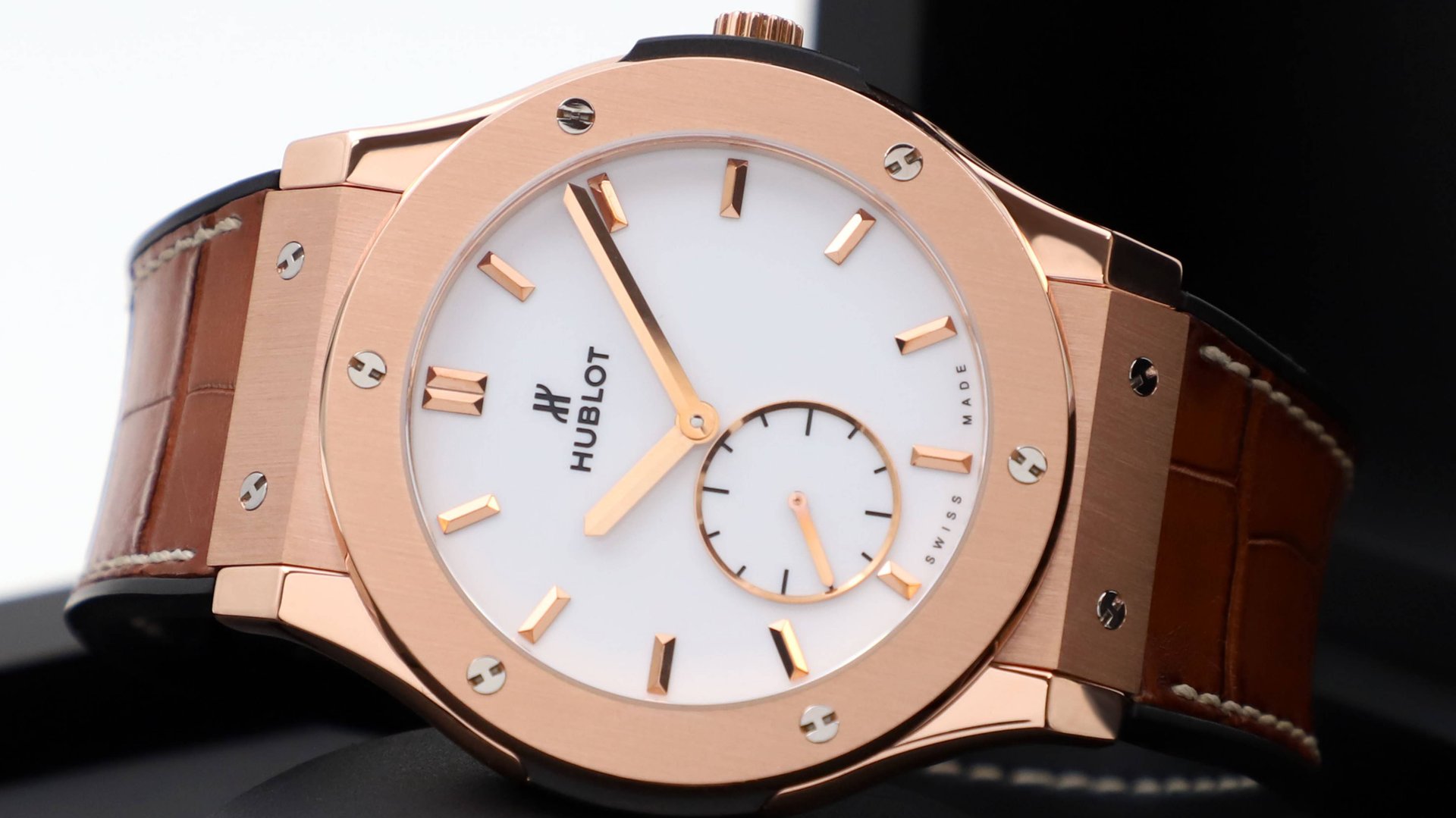 Hublot Classic Fusion Ultra-Thin 45 mm 515.OX.2210.LR смотреть онлайн