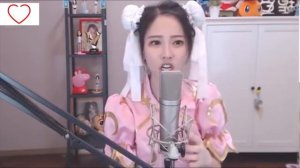 O-Zone - Dragostea Din Tei .Поёт китаянка.