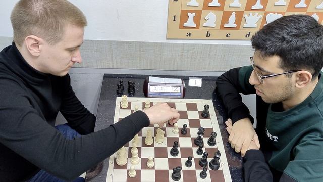 Филин Сергей (2063)	- Манукян Нарек	(2149)