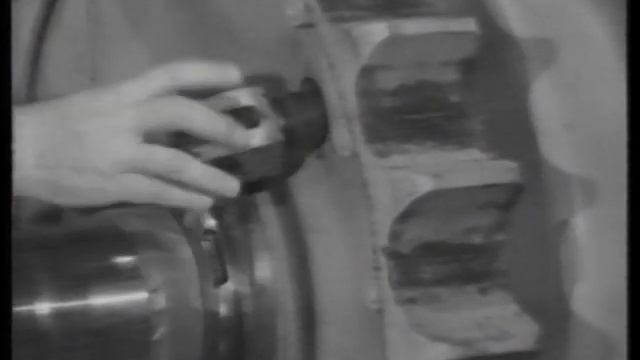 CAT Sprocket Removal And Installation смотреть онлайн