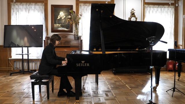 А. Володось. Концертный парафраз на тему Турецкого рондо В.А. Моцарта. Исп. Ярослав Марков смотреть онлайн