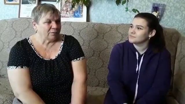 Любовь Аркадьевна с внучкой Анастасией. #людикузбасса300 смотреть онлайн