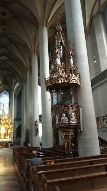 Готический собор внутри. Amberg. Bavaria. Germany смотреть онлайн
