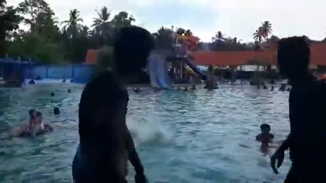 Kolam Renang Alba Resort смотреть онлайн