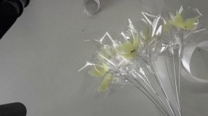 Букет из фатиновых бабочек светящийся. Сборка букета своими руками