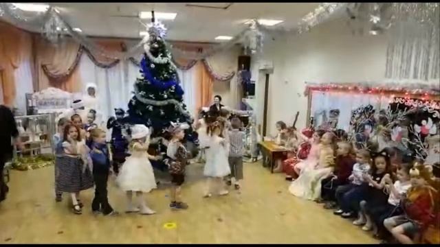 Песня Новогодние часики смотреть онлайн