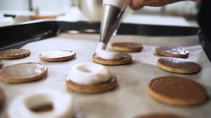 Kirsten Tibballs Lemon & Caramel Chocolate Wheels