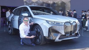Обзор БМВ, которая меняет своей цвет в приложении и другие технологии BMW IX M60