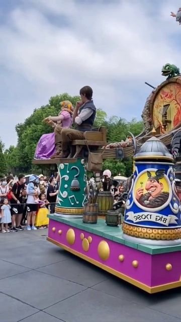 Rapunzel And Eugene As Real Life Characters #Tangled (ربانزل ويوجين الحقيقيين)